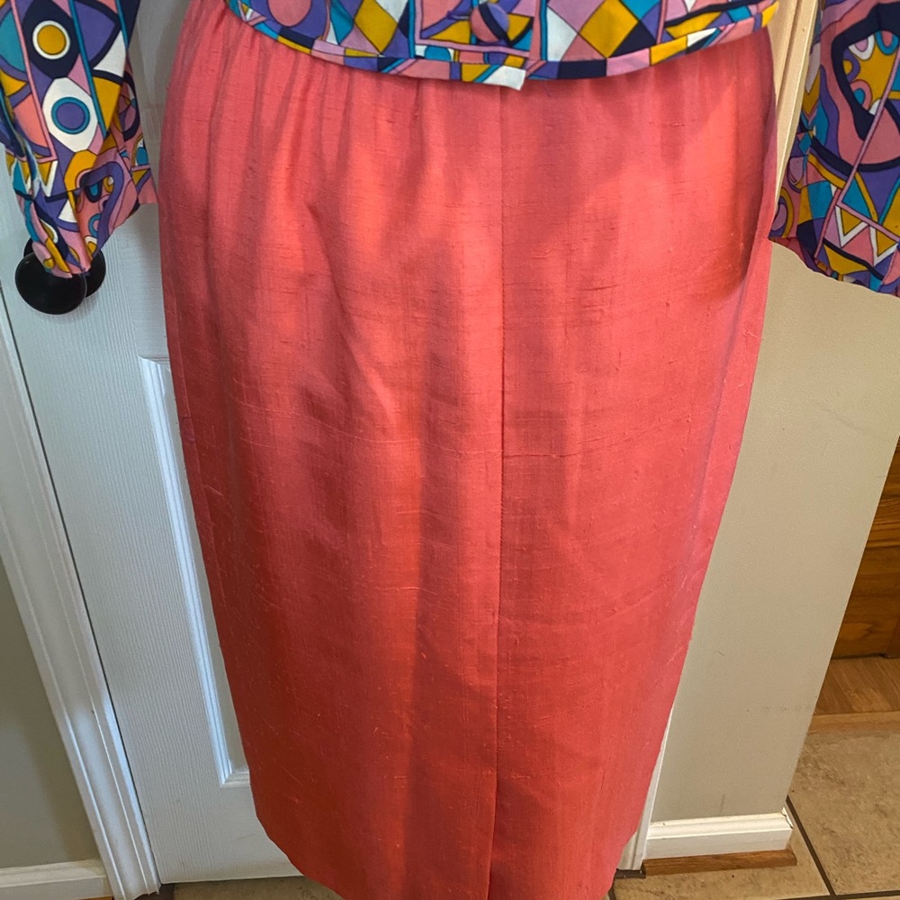 Doncaster Multicolor Geometric Pattern Ensemble - image 5